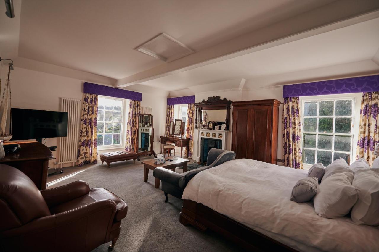 Fernhill House- Beautiful Period Property With 5 Bedrooms And Lovely Views Laugharne Extérieur photo