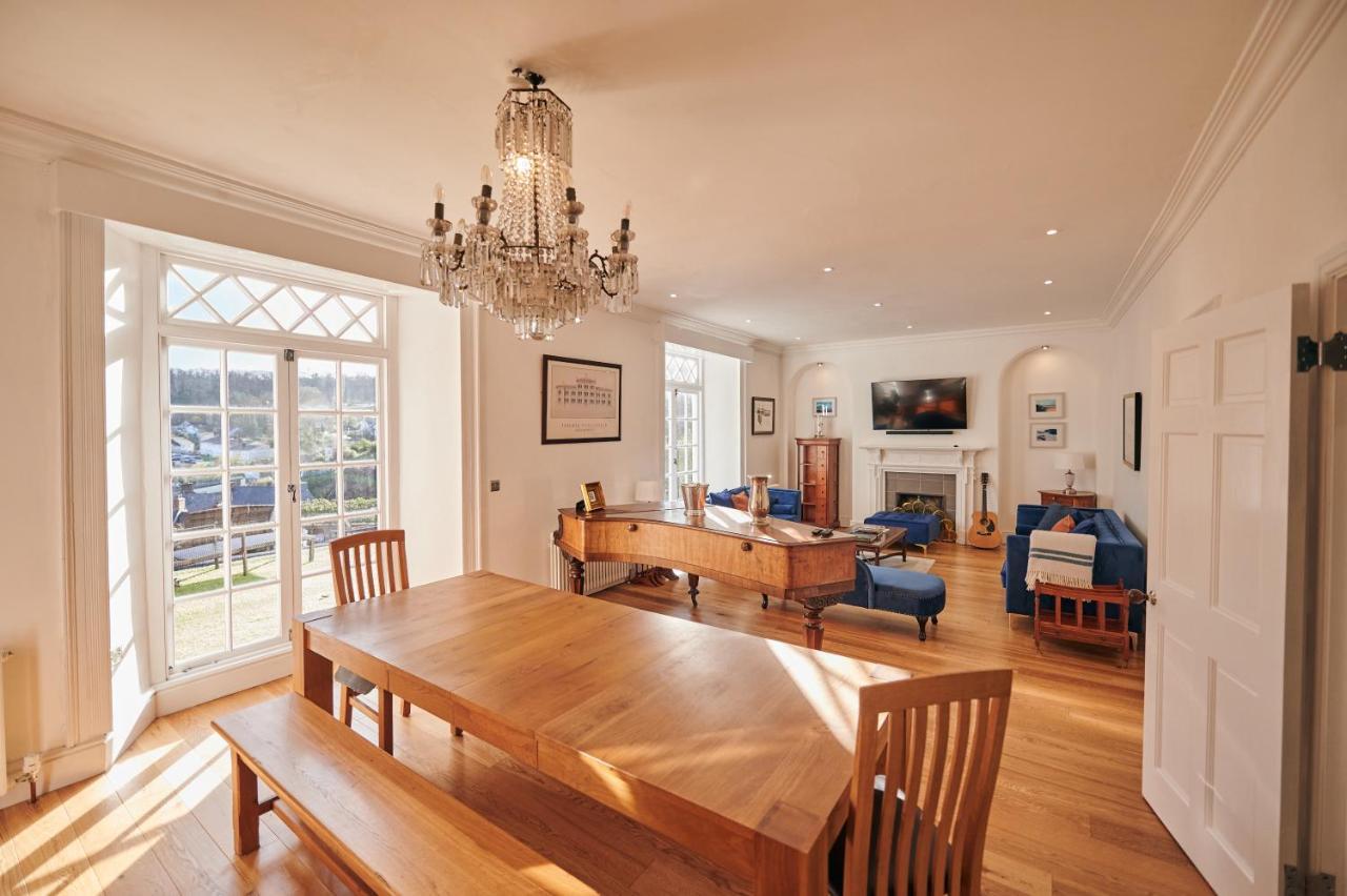 Fernhill House- Beautiful Period Property With 5 Bedrooms And Lovely Views Laugharne Extérieur photo